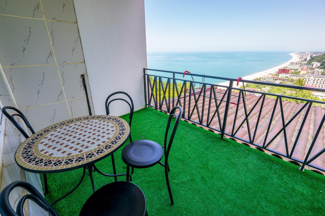 Aniva The Hotel Батуми Экстерьер фото